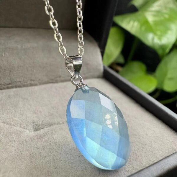 Natural Aquamarine Faceted Pendant with a 925 Sterling Silver Bail