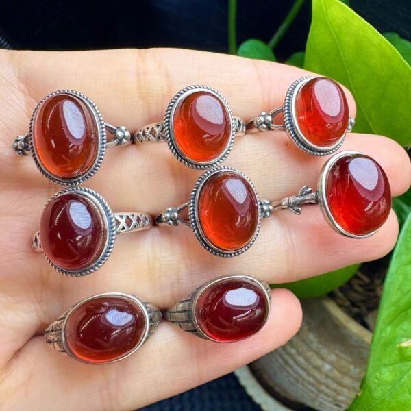 Natural Garnet Ring in 925 Sterling Silver (SX1595)